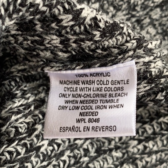 Envelope Neck Kangaroo Pocket Knit Sweater - Picture 9 of 9